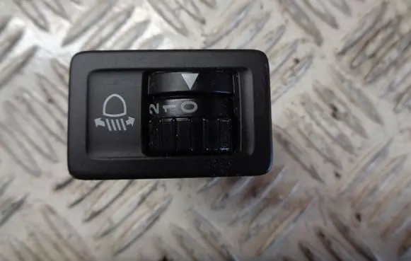 Suzuki Vitara (LY) Headlight level height control switch