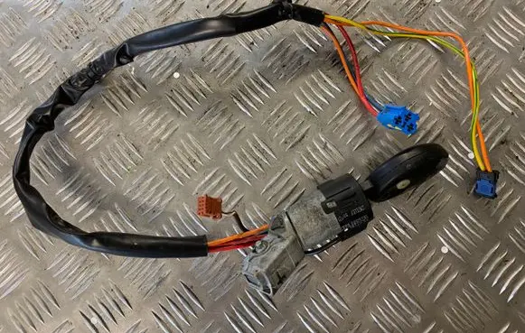 Citroen C5 Ignition lock 9632897680