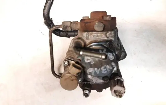 Toyota Avensis T250 Fuel injection high pressure pump 221000R011