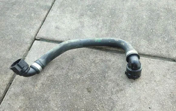BMW X3 G01 Engine coolant pipe/hose 9894757