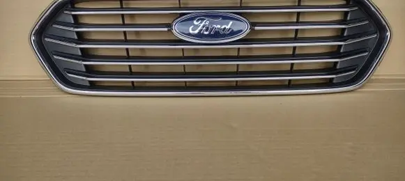 Ford Transit Custom Front bumper upper radiator grill 17B968