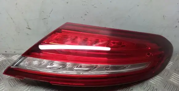 Rear/tail lights