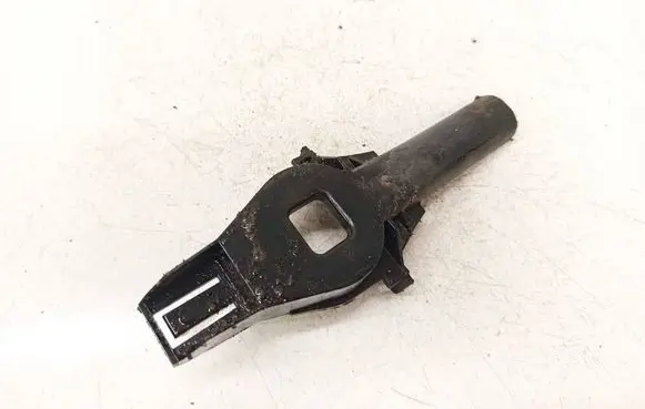 Audi A4 S4 B8 8K Radiator mount bracket 8K0805201