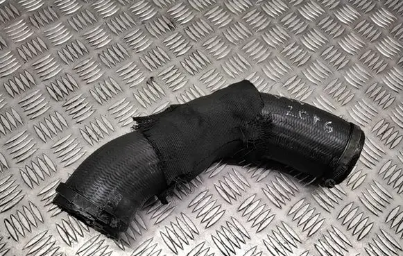 Volvo V70 Intercooler hose/pipe 31338809