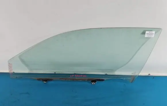 Toyota Corolla E120 E130 Front door window glass four-door IMPRK1580125
