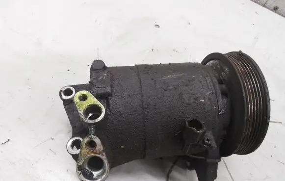 Nissan Maxima A34 Air conditioning (A/C) compressor (pump)