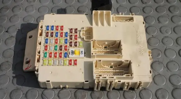 Hyundai i40 Fuse module 919553Z020