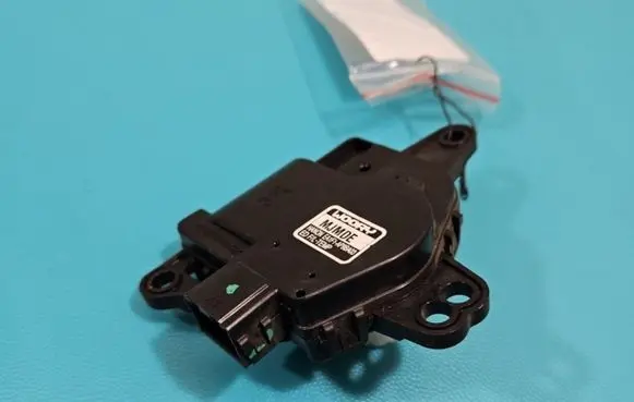 A/C air flow flap actuator/motor
