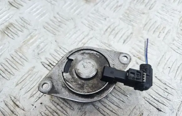 Opel Meriva B Valve oil control 55562223