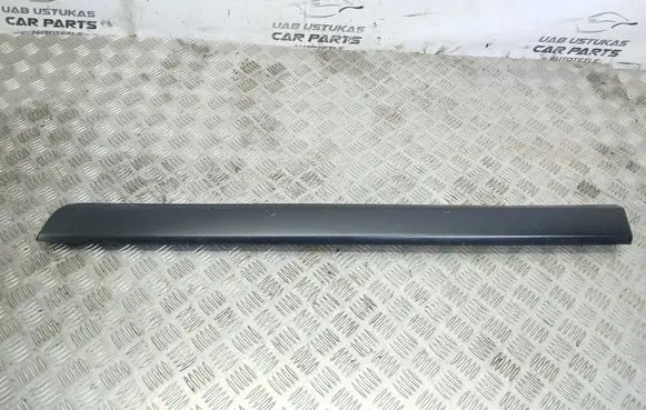 Volvo XC60 Front door trim (molding) 31294844
