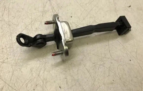 MG MG3 II Rear door check strap stopper