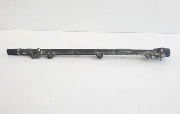Mercedes-Benz E W211 Fuel main line pipe A613070095 0445216004