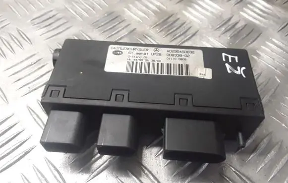 Mercedes-Benz C W202 Other control units/modules A0295450632 00833802