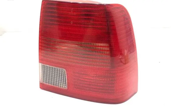 Volkswagen PASSAT B5 Rear/tail lights 3B5945096F