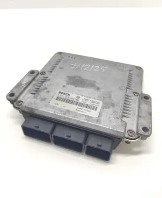 Renault Laguna II Engine control unit/module 0281010556 8200153946
