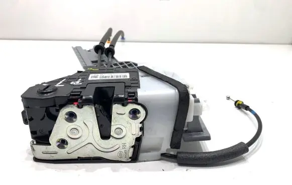 Hyundai Tucson TL Rear door lock 81420D7510