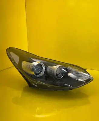 KIA Sportage Headlight/headlamp 92102F1010