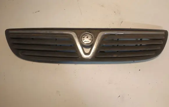 Opel Zafira A Front bumper upper radiator grill 90580686