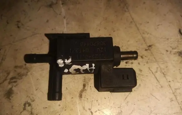 Volvo XC90 Turbo solenoid valve 30670448
