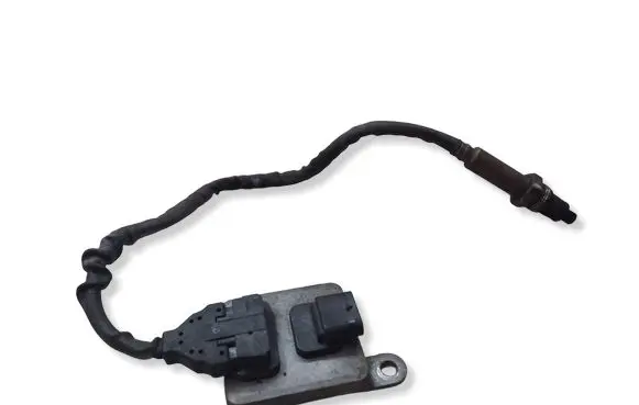Mercedes-Benz E W212 Lambda probe sensor A0009053506