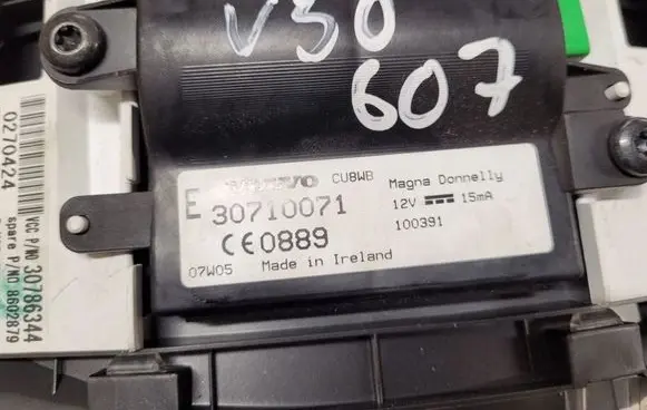 Volvo V50 Speedometer (instrument cluster) 30710071 30786344