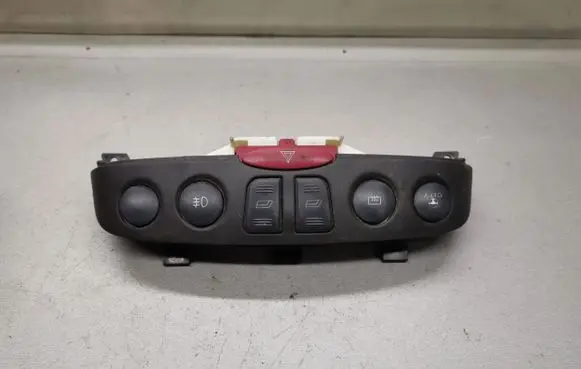 Fiat Punto (188) A set of switches B569