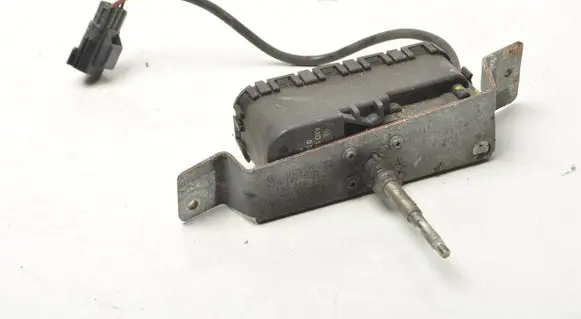 Volvo V70 Headlight wiper motor 30753290