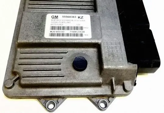 Opel Corsa D Engine control unit/module 55568383