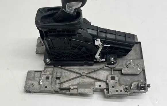 Volvo S60 Gear shifter/selector 32240584 S487A 220190619091531