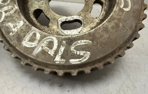Volkswagen PASSAT B4 Fuel pump gear (pulley) 038130111A