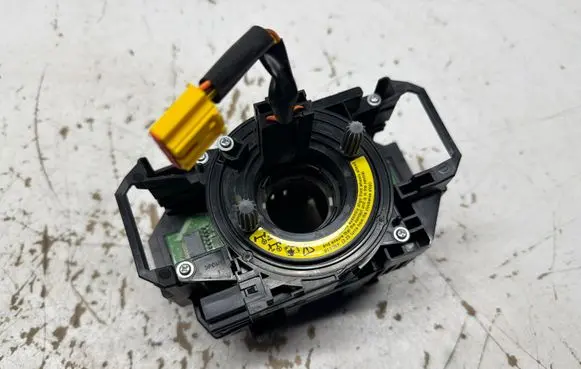 Volvo XC70 Airbag slip ring squib (SRS ring) 31343218