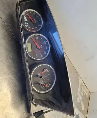 Speedometer (instrument cluster)