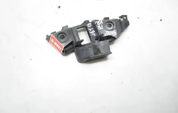 Volkswagen Jetta VI Front bumper mounting bracket 5C6807183