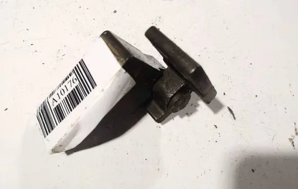 Fiat Croma Rear door lower hinge