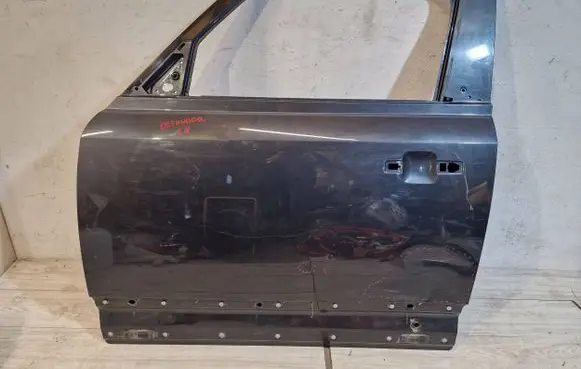 Land Rover Defender Front door L8b2-21459-bd