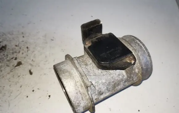 Audi A6 S6 C5 4B Mass air flow meter 059906461D AFH7025C