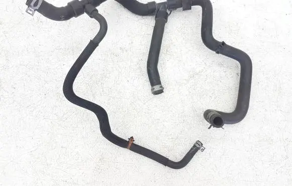 Ford Fusion II Engine coolant pipe/hose DG939C351 DG939C351B