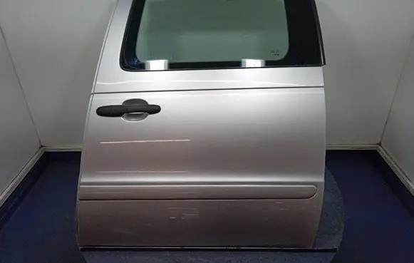 Mercedes-Benz Vaneo W414 Rear door
