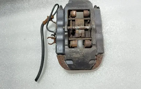 Rear brake caliper