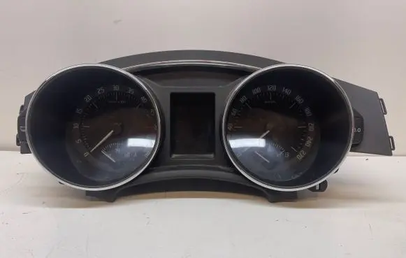 Skoda Superb B6 (3T) Speedometer (instrument cluster) 3T1920841H 1052507689