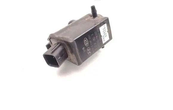 Hyundai i20 (PB PBT) Windscreen/windshield washer pump 98510-1W000
