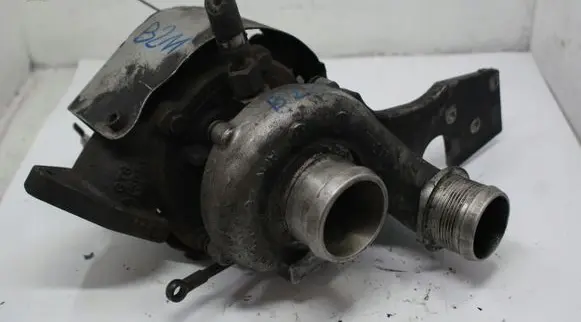 Audi A8 S8 D3 4E Turbo 057145702S