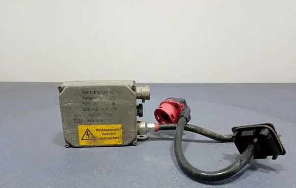 Audi A6 Allroad C5 Voltage converter/converter module 4B0941471