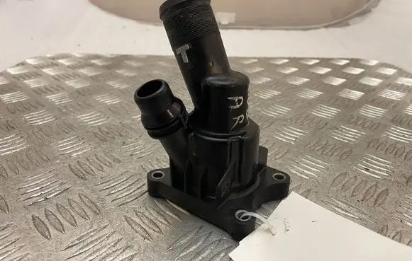 Volvo XC60 Thermostat housing 31686046