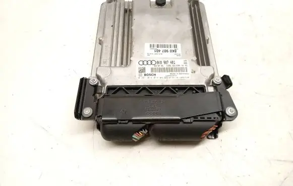 Audi A5 8T 8F Engine control unit/module 8K0907401
