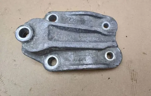 Chrysler Town & Country V Engine mounting bracket 04721734AF