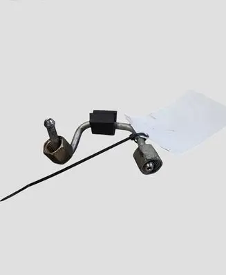Volkswagen Golf VII Fuel injector supply line/pipe