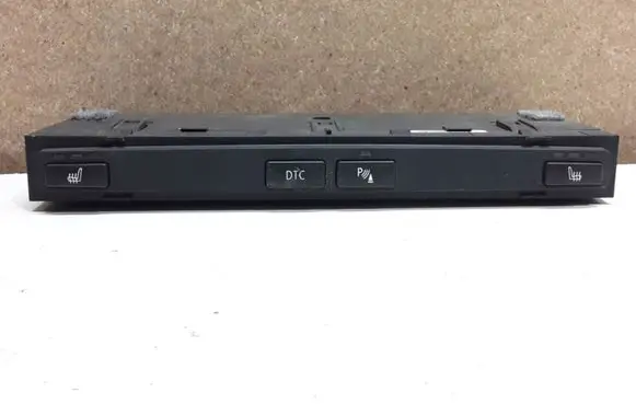 BMW 5 E60 E61 Seat heating switch 6952480