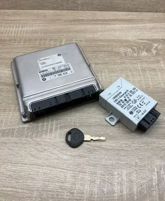 BMW 5 E39 Engine ECU kit and lock set 7788016 0281010314 6905668