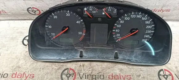 Volkswagen PASSAT B5.5 Speedometer (instrument cluster) 110008960 3B0920802A